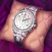 Brilliant Diamonds: Hold & Win: Watch